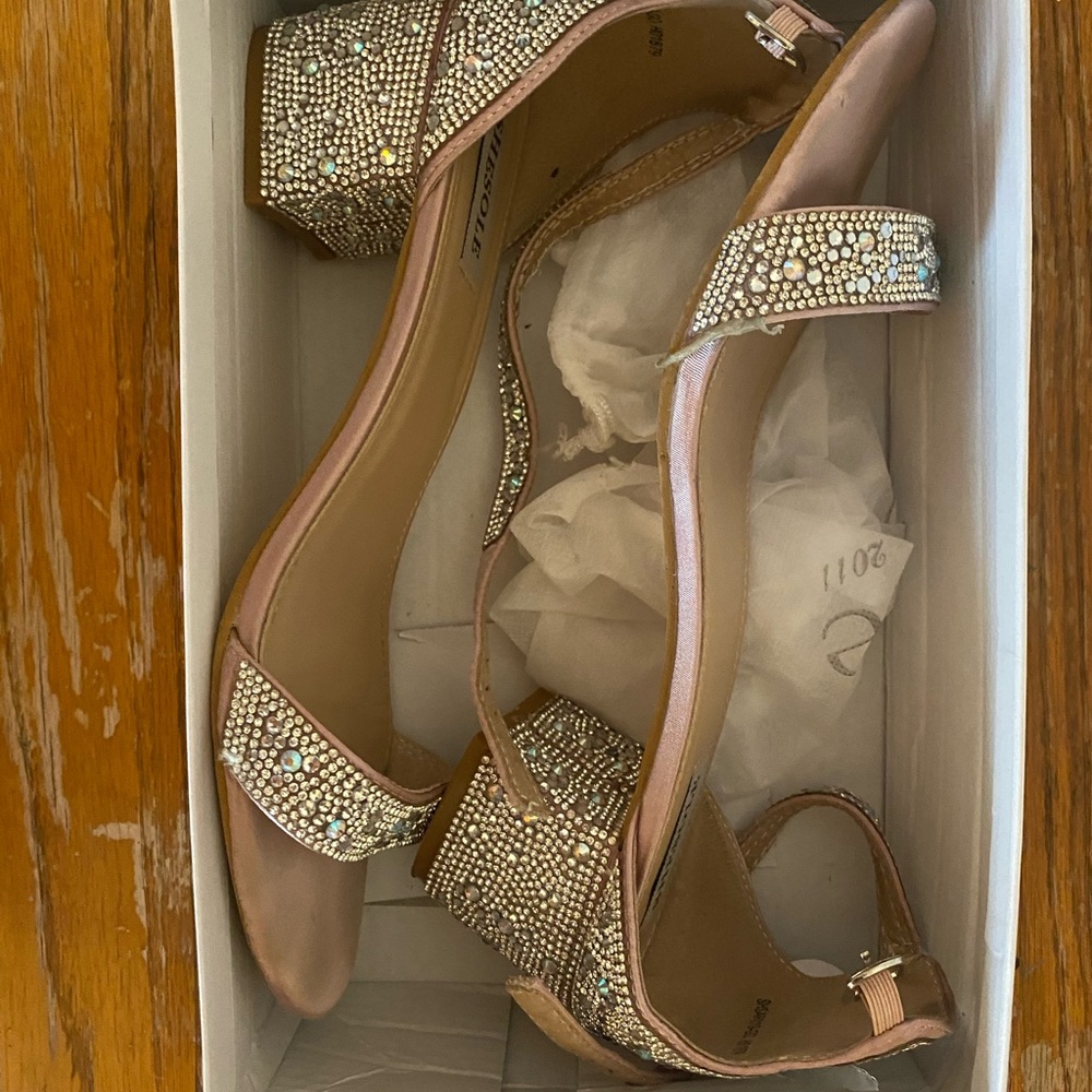 Elegant Rhinestone Embellished Sandals